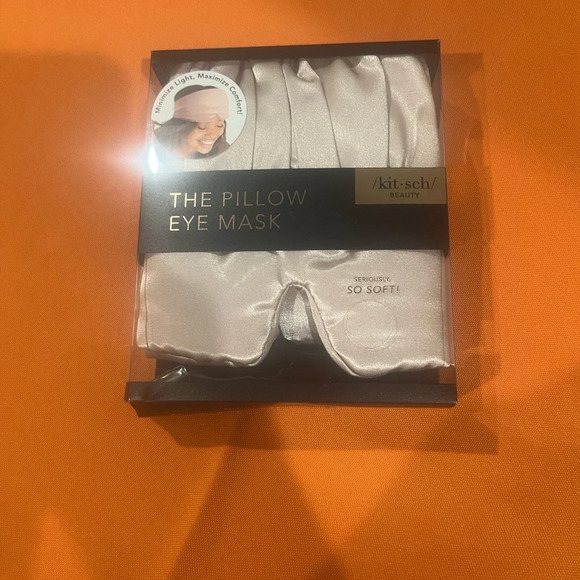 ⚡️⚡️⚡️Kitsch Cream Satin Eye Mask with eye care bundle - Picture 4 of 15